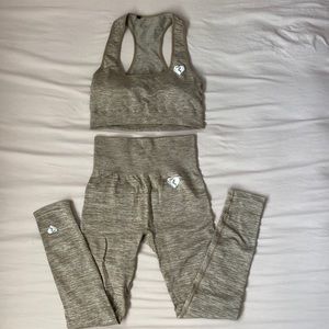 Tan women’s best workout set